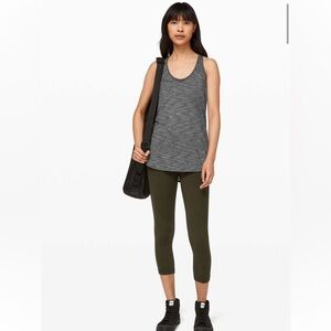 Lululemon Essential Tank
Heathered Black